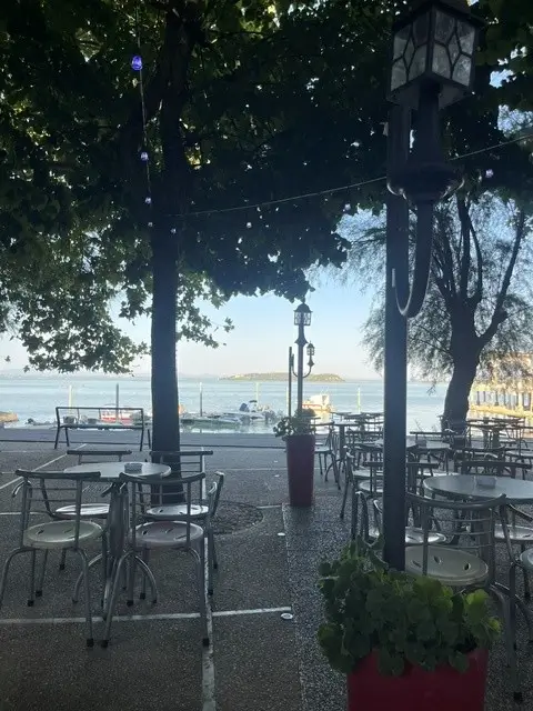 Terras aan het lago trasimeno
